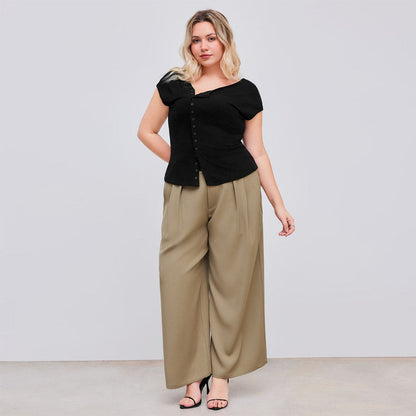 Amoria Slim Fit Diagonal Collar Buttoned Shoulder Tee
